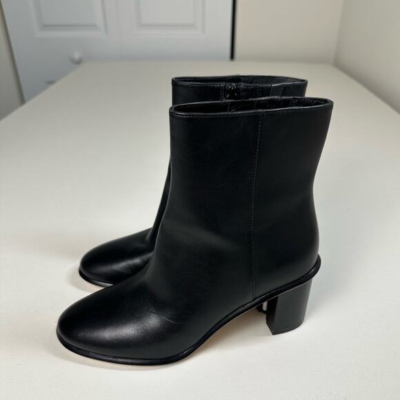 Tory Burch Casual Zip Up Bootie Black Leather Block Heel Ankle Boot Size 8 NWOB - Picture 1 of 9